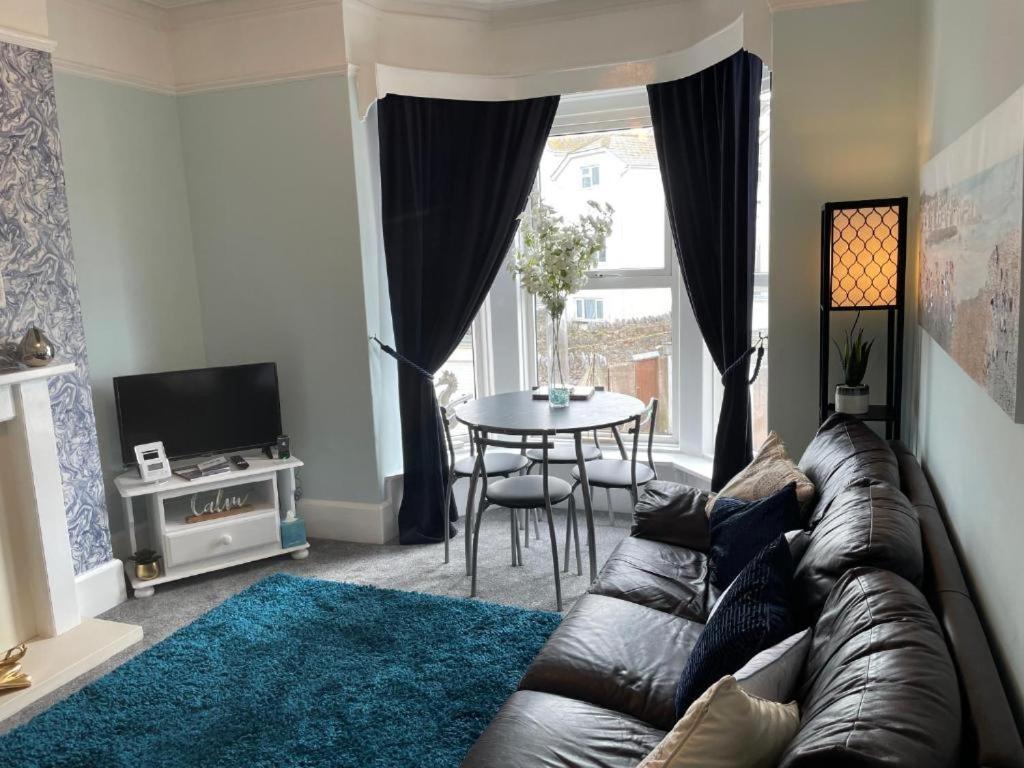 Seaview Apartment With Parking Exmouth Exterior foto